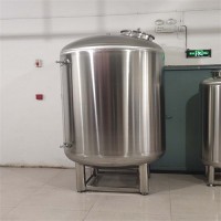 綿竹鴻謙304無菌保溫純凈水箱純凈水源水處理無菌水罐安全可靠